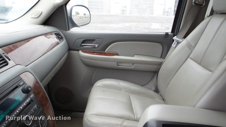 image for item DA8837 2008 Chevrolet Suburban 1500 SUV