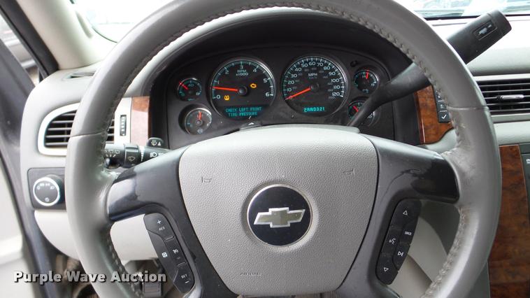 image for item DA8837 2008 Chevrolet Suburban 1500 SUV