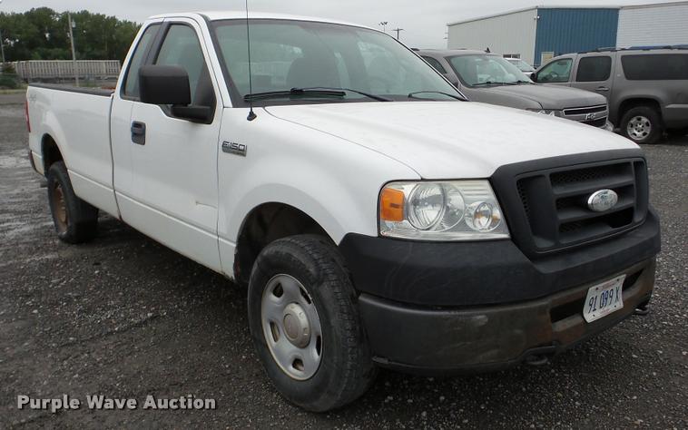 image for item DA8839 2006 Ford F150 pickup truck