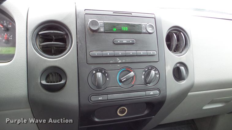 image for item DA8839 2006 Ford F150 pickup truck