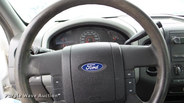 image for item DA8839 2006 Ford F150 pickup truck