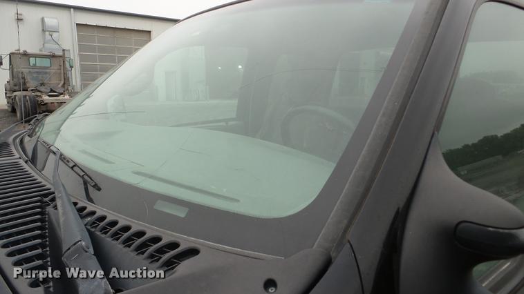 image for item DA8841 2001 Ford F350 Super Duty SuperCab pickup truck