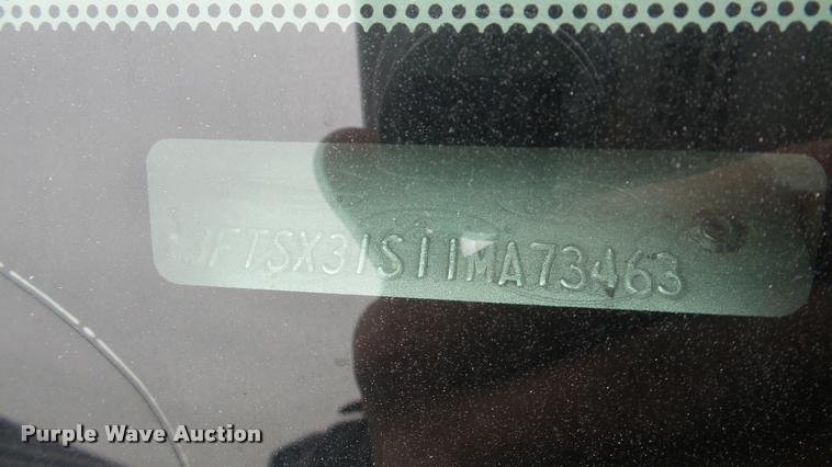 image for item DA8841 2001 Ford F350 Super Duty SuperCab pickup truck