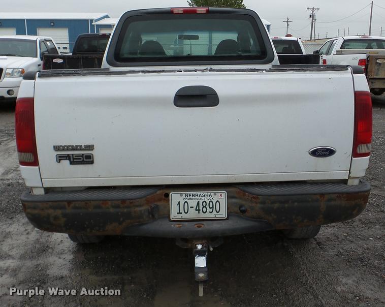 image for item DA8842 2004 Ford F150 SuperCab pickup truck