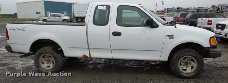 image for item DA8842 2004 Ford F150 SuperCab pickup truck