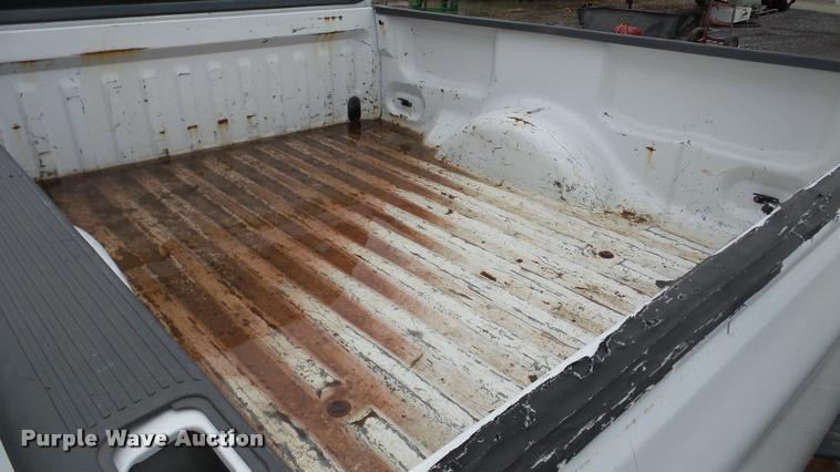 image for item DA8842 2004 Ford F150 SuperCab pickup truck