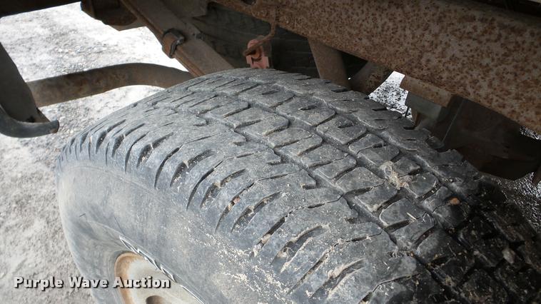 image for item DA8842 2004 Ford F150 SuperCab pickup truck