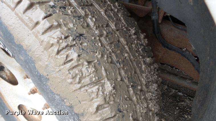 image for item DA8842 2004 Ford F150 SuperCab pickup truck