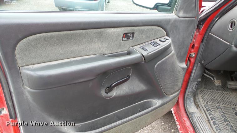 image for item DA8845 2003 Chevrolet Silverado 1500 Ext. Cab pickup truck