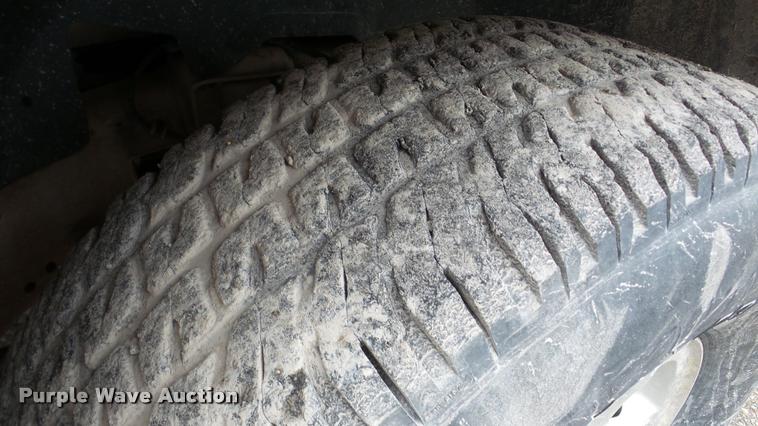 image for item DA8845 2003 Chevrolet Silverado 1500 Ext. Cab pickup truck