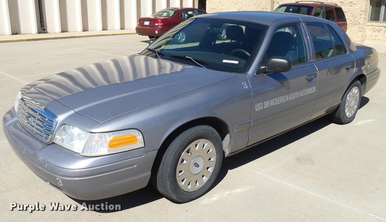image for item DA9810 2006 Ford Crown Victoria