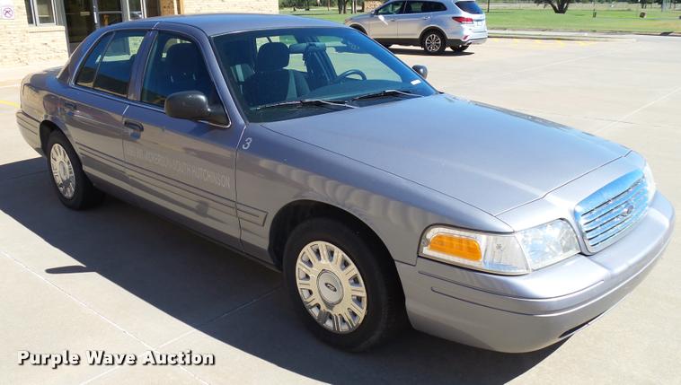 image for item DA9810 2006 Ford Crown Victoria