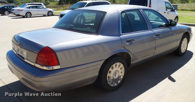 image for item DA9810 2006 Ford Crown Victoria