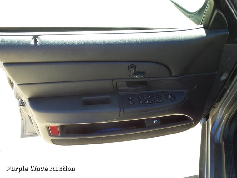 image for item DA9810 2006 Ford Crown Victoria