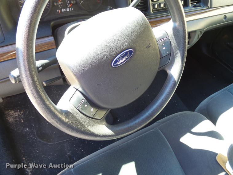image for item DA9810 2006 Ford Crown Victoria