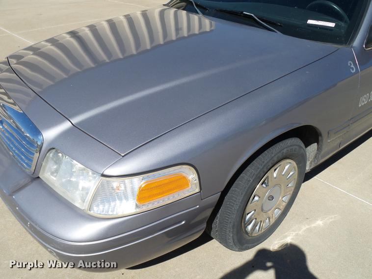 image for item DA9810 2006 Ford Crown Victoria