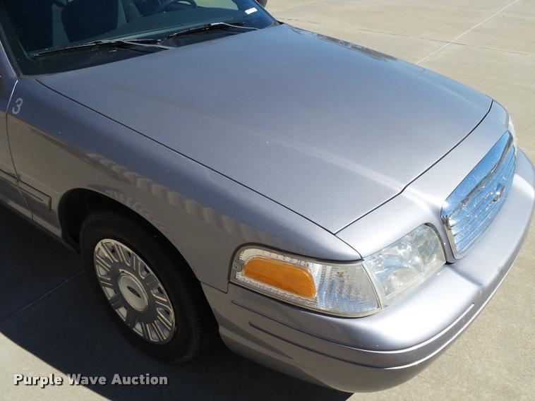 image for item DA9810 2006 Ford Crown Victoria