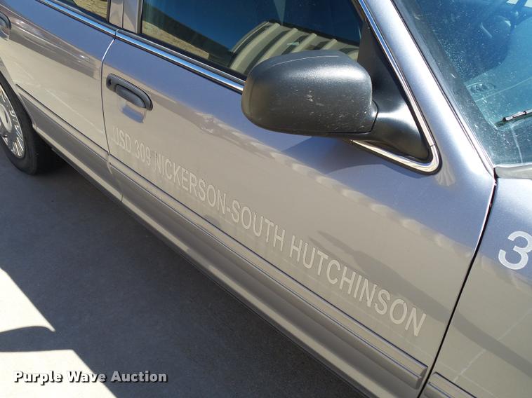 image for item DA9810 2006 Ford Crown Victoria