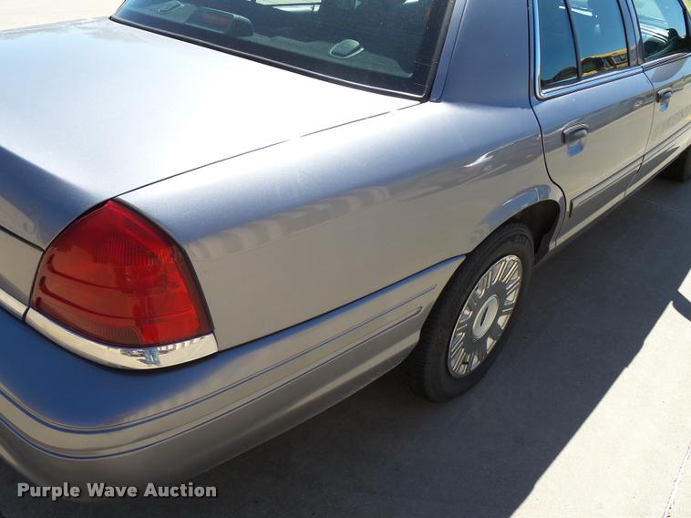 image for item DA9810 2006 Ford Crown Victoria