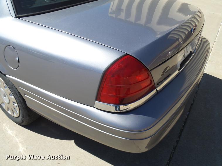 image for item DA9810 2006 Ford Crown Victoria