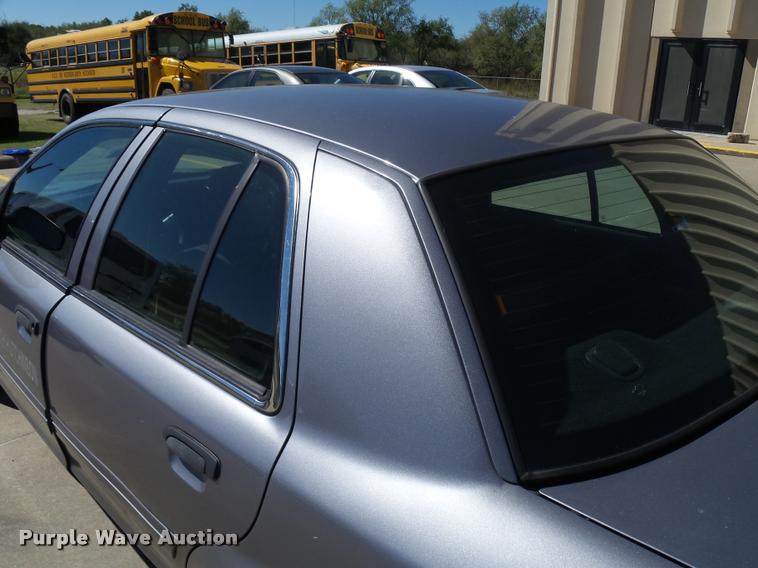 image for item DA9810 2006 Ford Crown Victoria