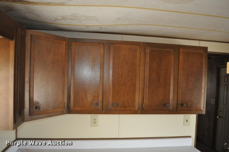 image for item G7483 1978 manufactured home