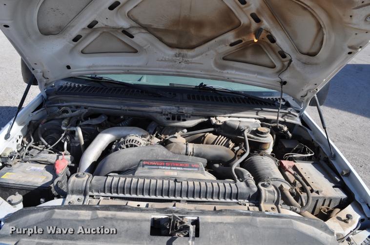 image for item G7485 2005 Ford F250 Super Duty Crew Cab pickup truck