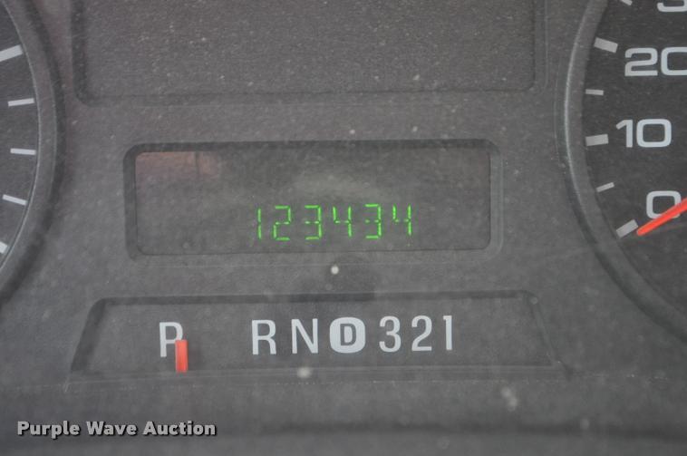 image for item G7485 2005 Ford F250 Super Duty Crew Cab pickup truck