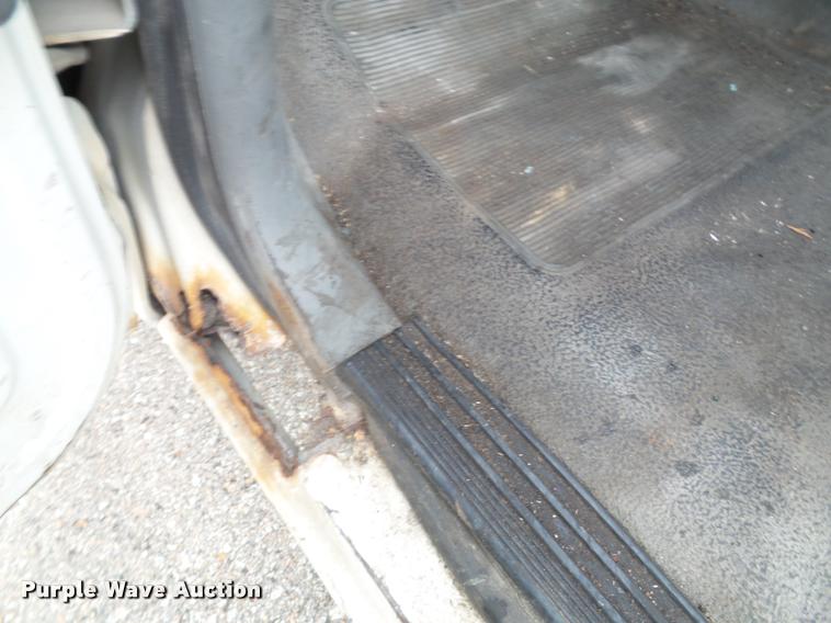 image for item J4808 1988 Ford F250 HD Custom pickup truck