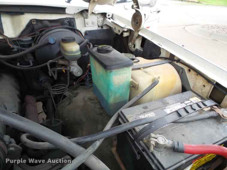 image for item J4808 1988 Ford F250 HD Custom pickup truck