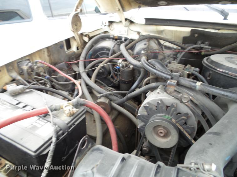 image for item J4808 1988 Ford F250 HD Custom pickup truck