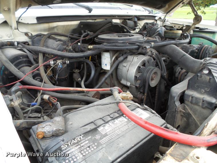 image for item J4808 1988 Ford F250 HD Custom pickup truck