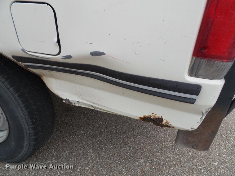 image for item J4808 1988 Ford F250 HD Custom pickup truck