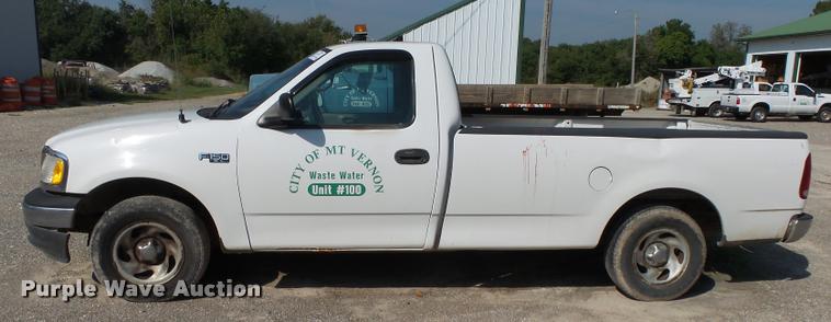 image for item K1121 1999 Ford F150 pickup truck