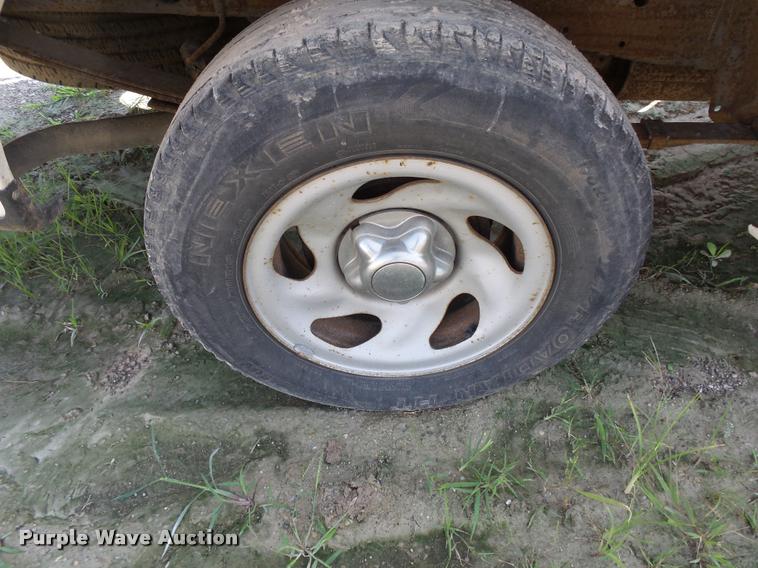 image for item K1121 1999 Ford F150 pickup truck