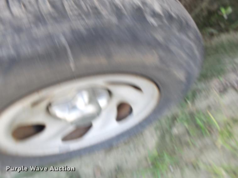 image for item K1121 1999 Ford F150 pickup truck