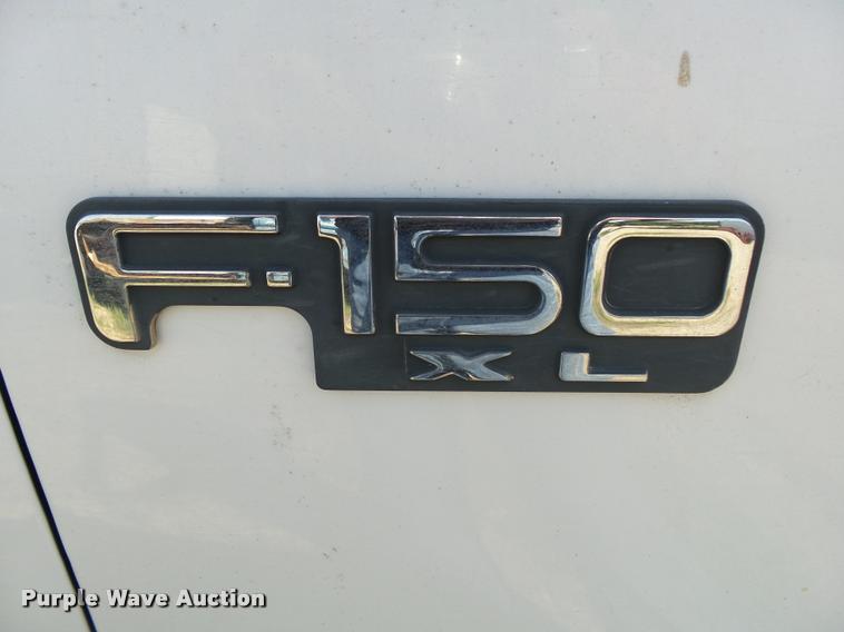 image for item K1121 1999 Ford F150 pickup truck