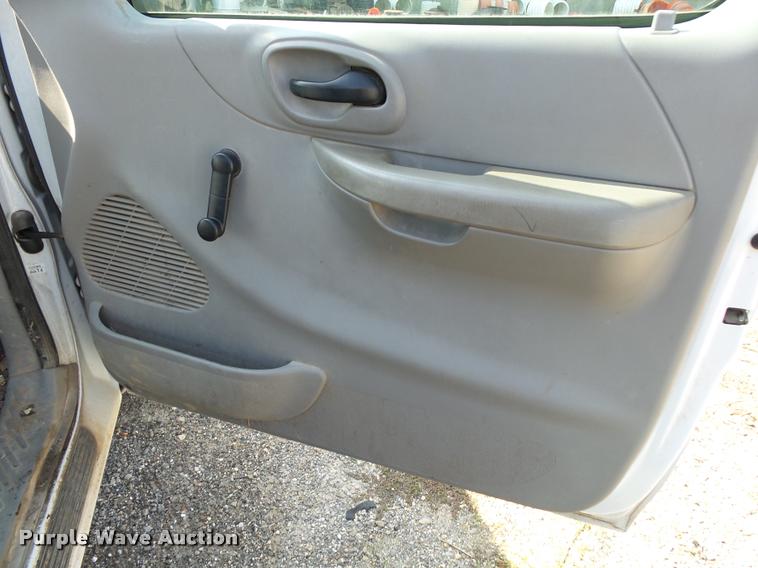 image for item K1121 1999 Ford F150 pickup truck