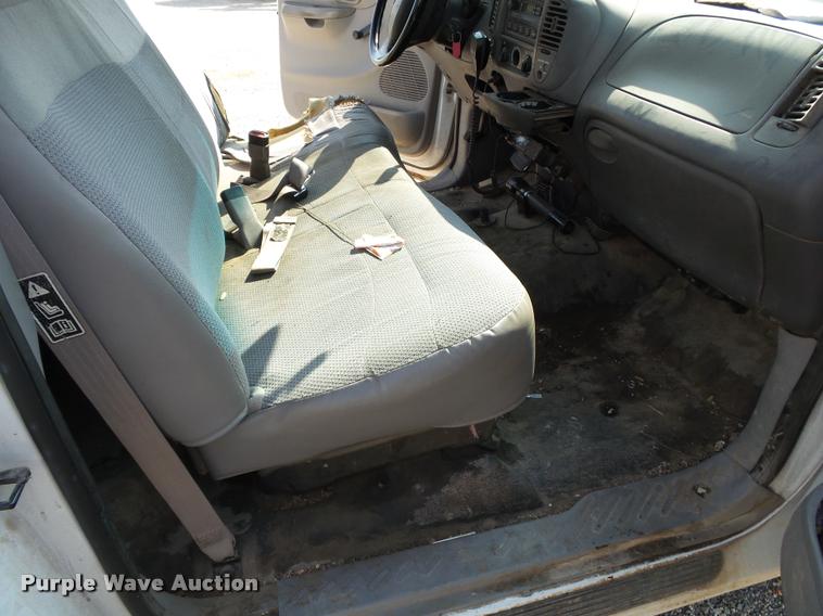 image for item K1121 1999 Ford F150 pickup truck