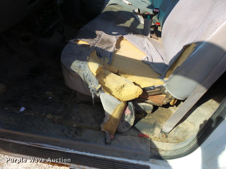 image for item K1121 1999 Ford F150 pickup truck