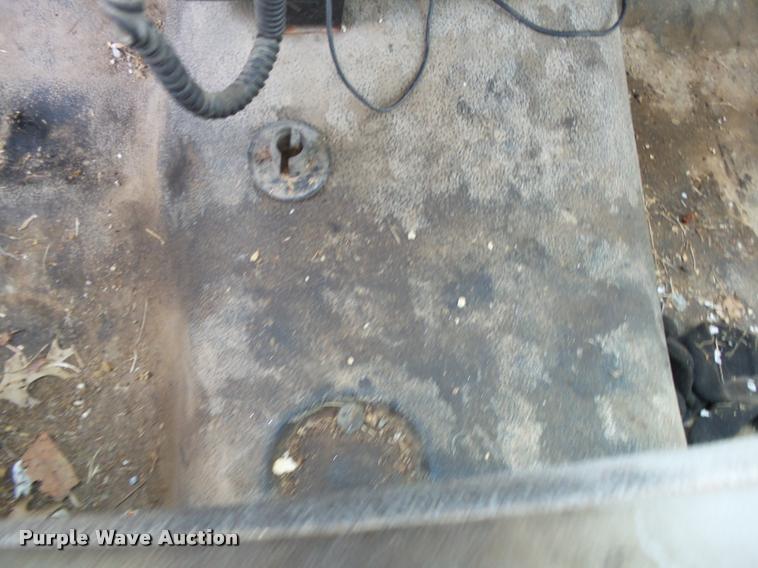 image for item K1121 1999 Ford F150 pickup truck