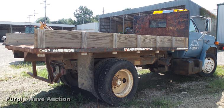 image for item K1122 1988 Chevrolet C60 flatbed truck