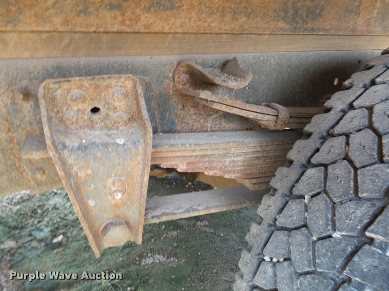 image for item K1122 1988 Chevrolet C60 flatbed truck