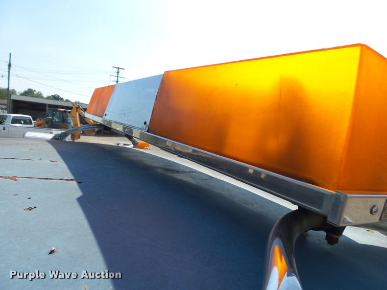 image for item K1122 1988 Chevrolet C60 flatbed truck