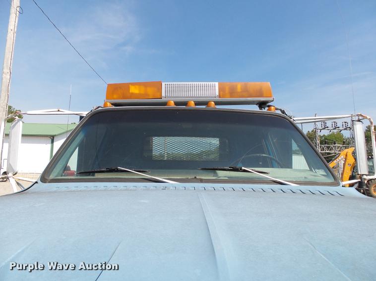 image for item K1122 1988 Chevrolet C60 flatbed truck