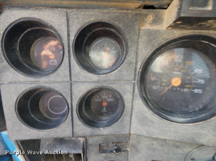 image for item K1122 1988 Chevrolet C60 flatbed truck