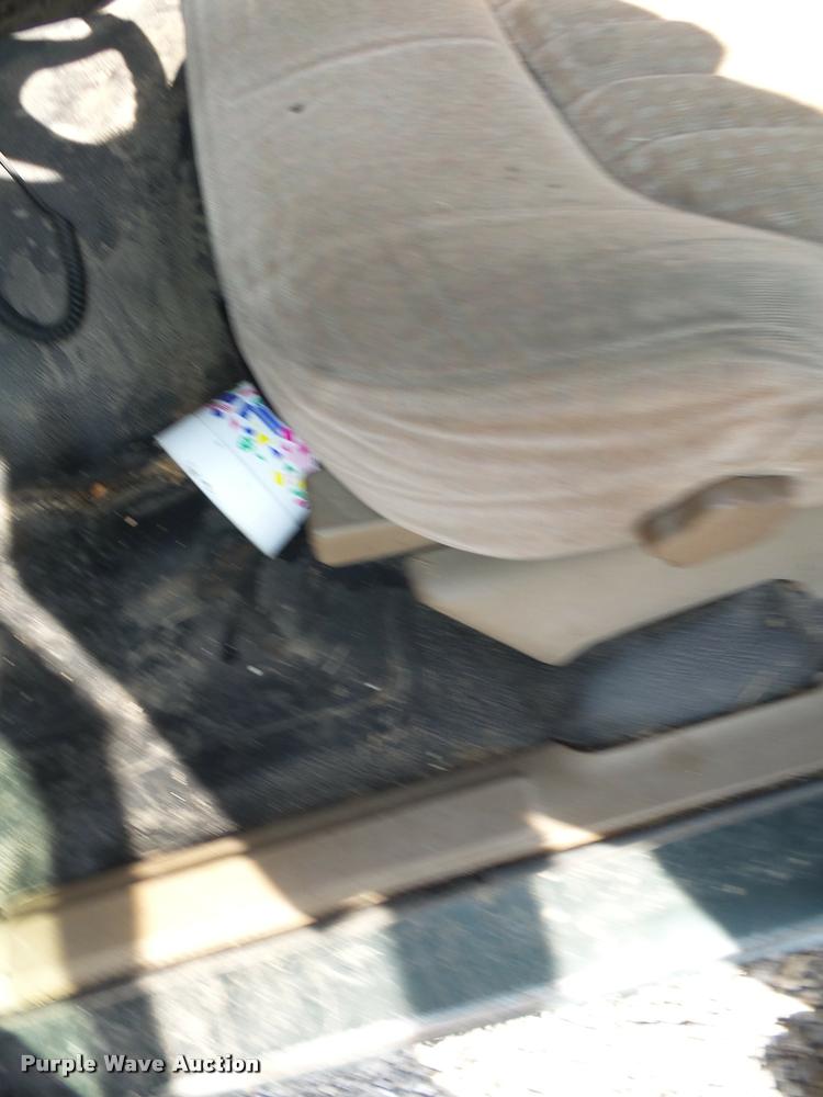 image for item K1123 2001 Chevrolet S10 Ext. Cab pickup truck