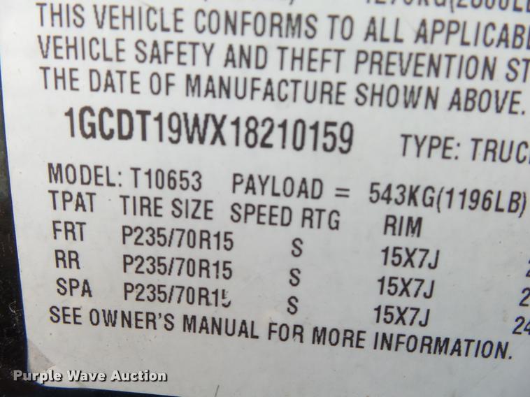 image for item K1123 2001 Chevrolet S10 Ext. Cab pickup truck