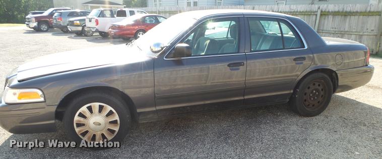 image for item K1124 2009 Ford Crown Victoria Police Interceptor