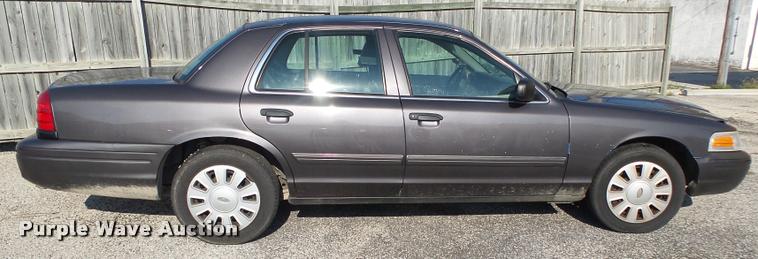 image for item K1124 2009 Ford Crown Victoria Police Interceptor